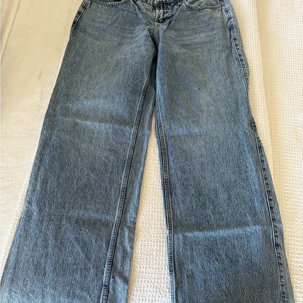 Hollister Women's Flare Jeans in Classic Blue